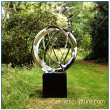 Edelstahl-Globus-Skulptur mit Steinbasis